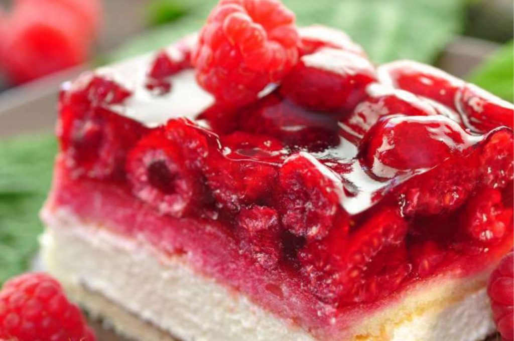 Torta con gelatina